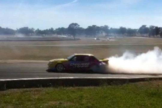 v8-drift-vk-twin-turbo-smokin